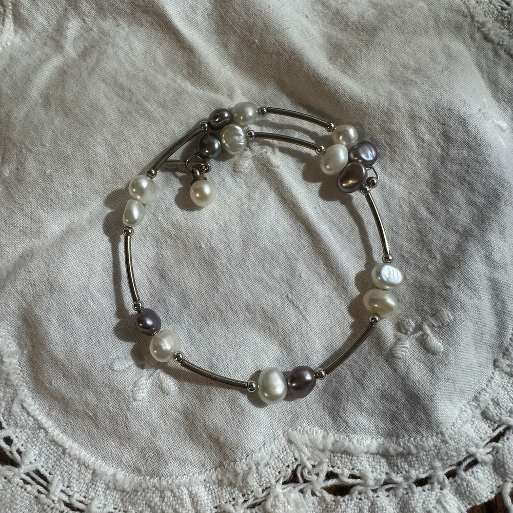 Vantel Pearls White & Silver Wrap‎ Bracelet.
